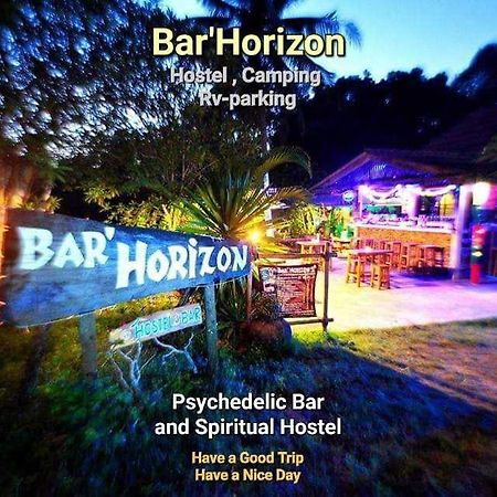 Bar Horizon Hostel Csumphon Kültér fotó